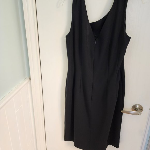 Liz Claiborne Little Black Dress size 14 - Picture 2 of 3